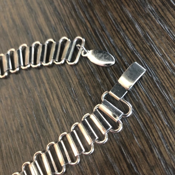 B & J COUTURE Statement short necklace - Picture 10 of 11